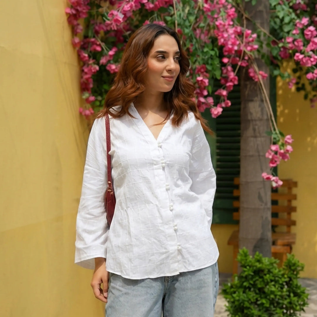 WHITE EMBROIDERED BUTTON DOWN SHIRT